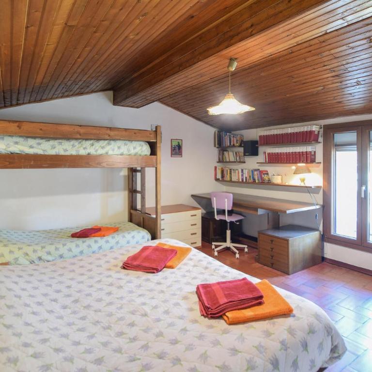 Amazing Home In Arezzo - Casa Vacanze con 2 Camere da Letto - 19