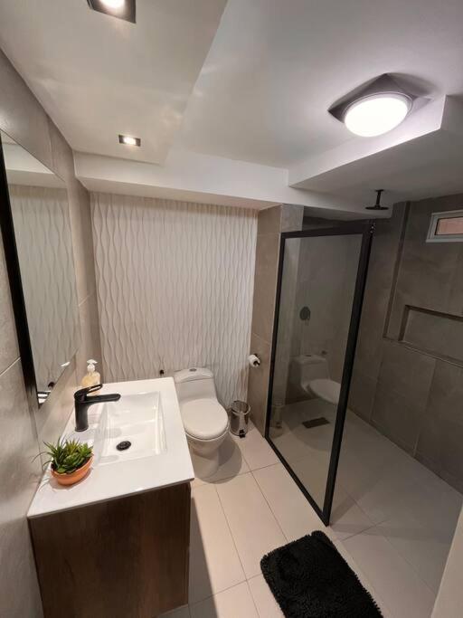 ¡La mejor Suite! Lujo, ubicación, precio - Estudio Deluxe con cama grande - 7