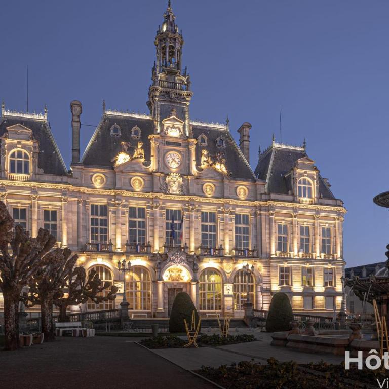 The "Heritage" Heart of Limoges Parking AC and Private Terrace - Appartement - 8