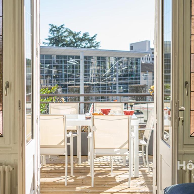 The "Heritage" Heart of Limoges Parking AC and Private Terrace - Appartement - 20