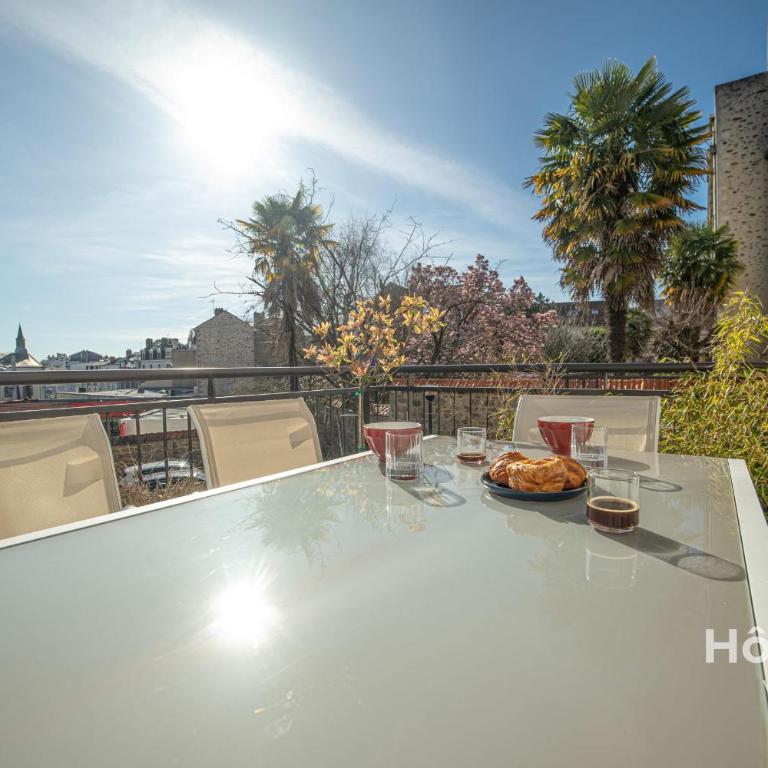 The "Heritage" Heart of Limoges Parking AC and Private Terrace - Appartement - 23