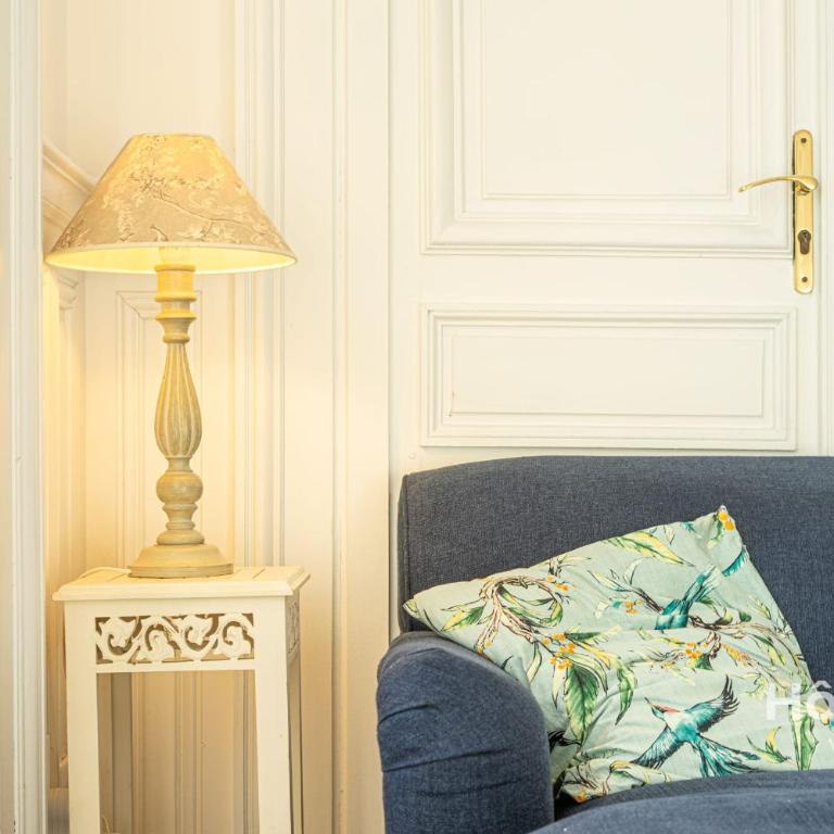 The "Heritage" Heart of Limoges Parking AC and Private Terrace - Appartement - 36