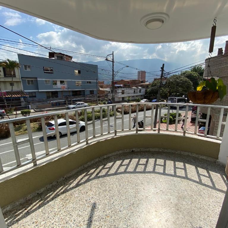 Acogedora casa en Bello Antioquia - Apartamento - 2