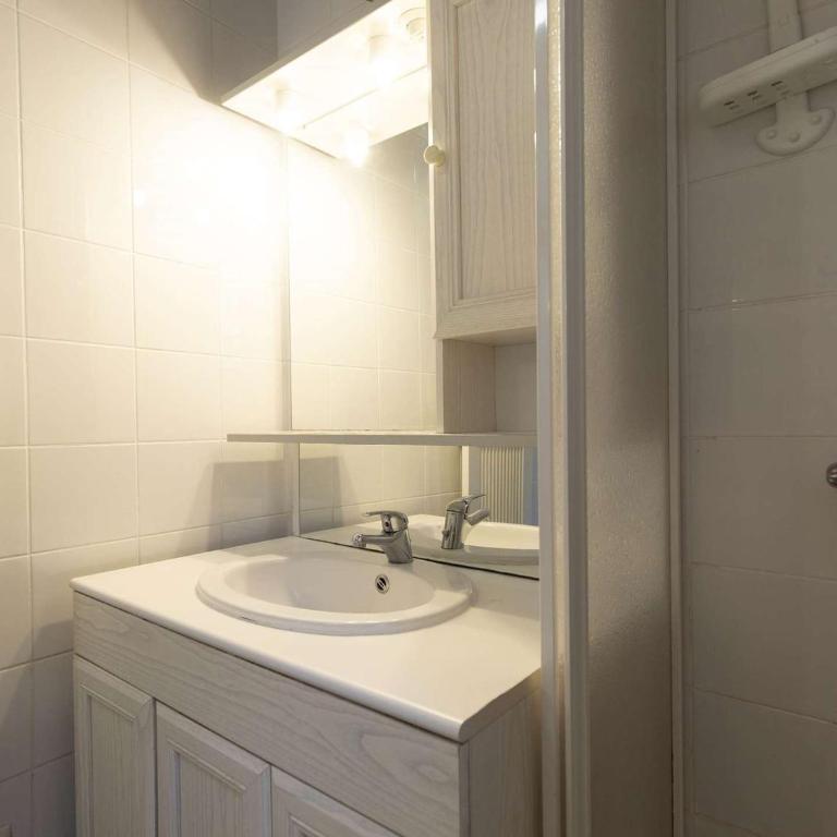 Appartement confortable avec terrasse et équipements modernes - FR-1-401-286 - Appartement - 1