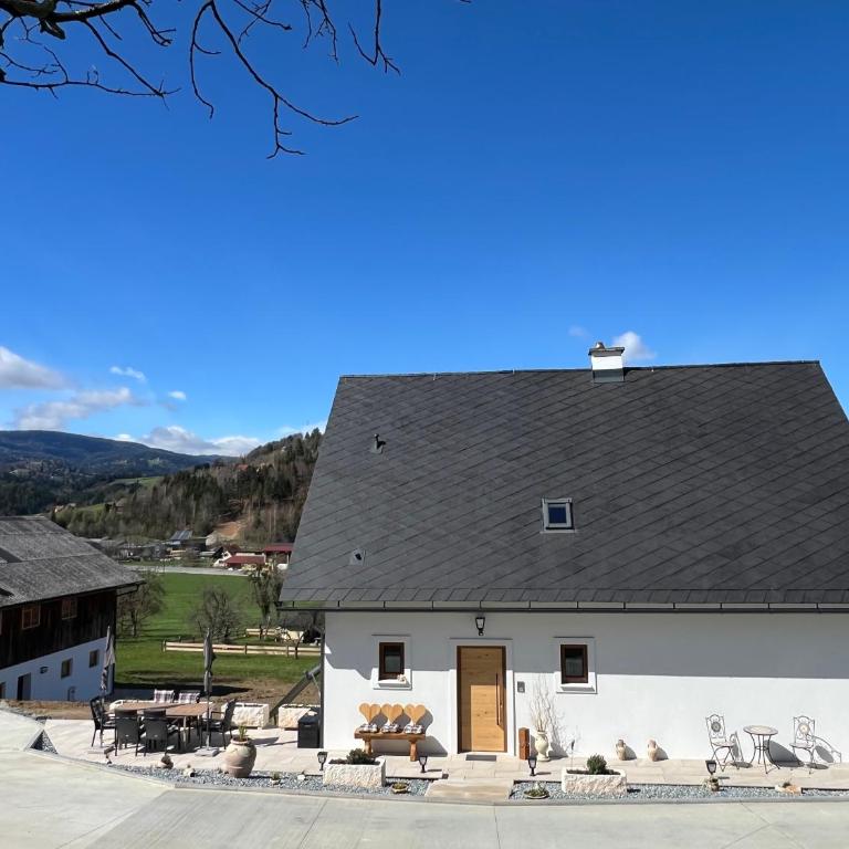 Sonnenschein Appartement- und Ferienhaus mit Stadel und Terrasse - Apartment - 2