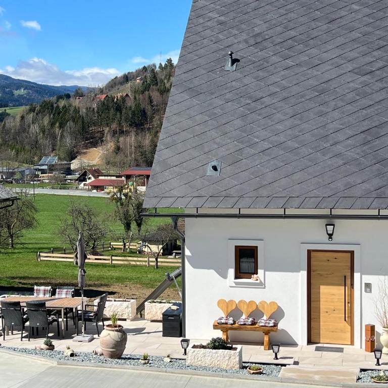 Sonnenschein Appartement- und Ferienhaus mit Stadel und Terrasse - Apartment - 4