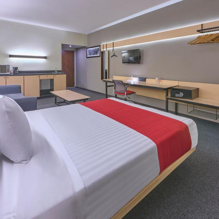 City Express Plus by Marriott Ciudad de México Patio Universidad - Habitación Doble Superior con sofá cama - 1