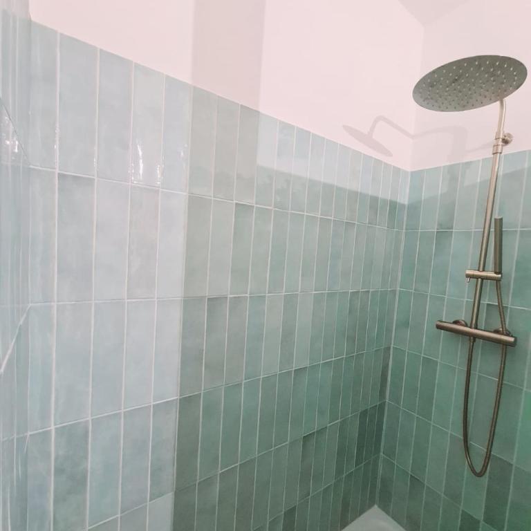 Appartement intra muros avec cour privée - Apartment mit 1 Schlafzimmer - 9
