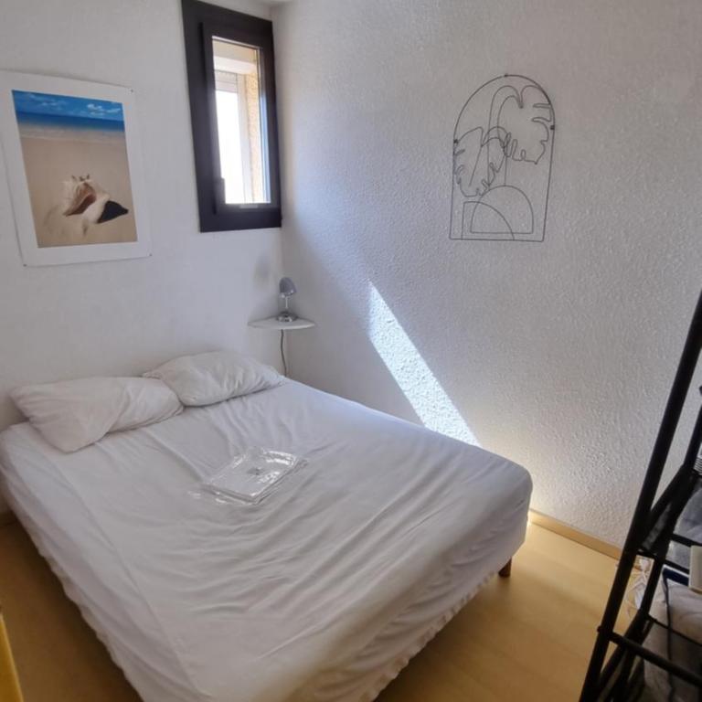 Gruissan-Port-T3-2chambres-5pers-43m2-Parking-Clim-Piscine-Valerie - Appartement 2 Chambres - 8