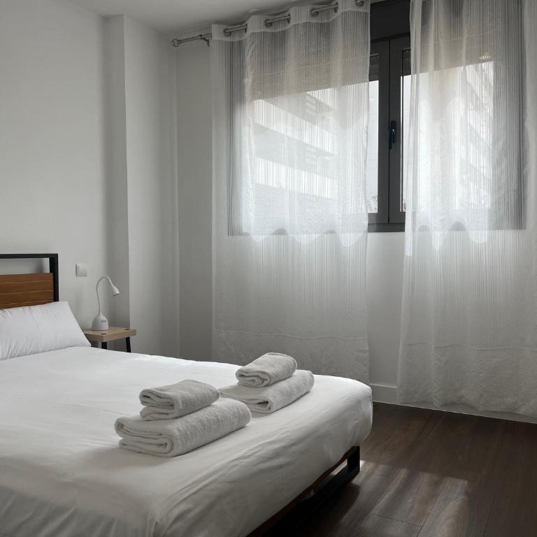 Valdebebas Formula 1 con garaje gimnasio y piscina - Apartment mit 1 Schlafzimmer - 5
