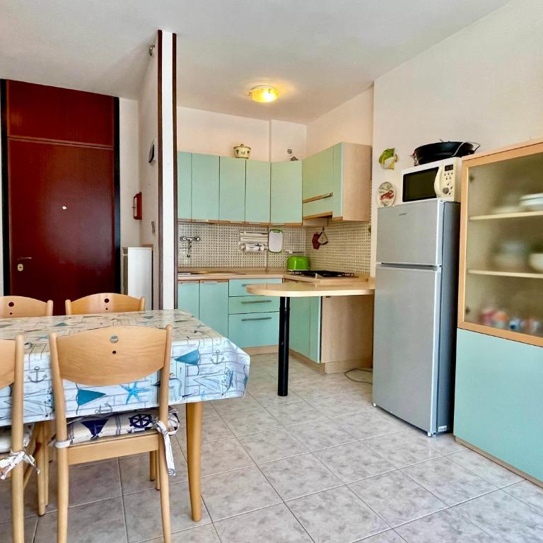 Frontemare 6 posti letto + posto auto gratuito - Two-Bedroom Apartment - 7