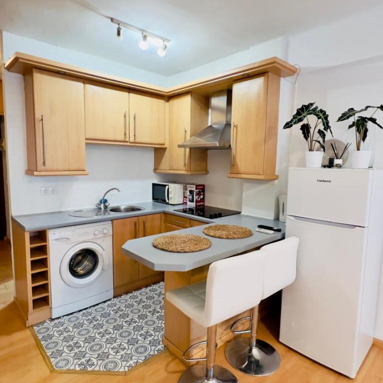 Estudio céntrico con balcón y piscina by South Costa - Apartamento de 1 dormitorio - 5