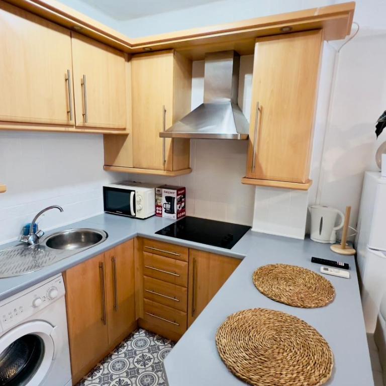 Estudio céntrico con balcón y piscina by South Costa - Apartamento de 1 dormitorio - 6