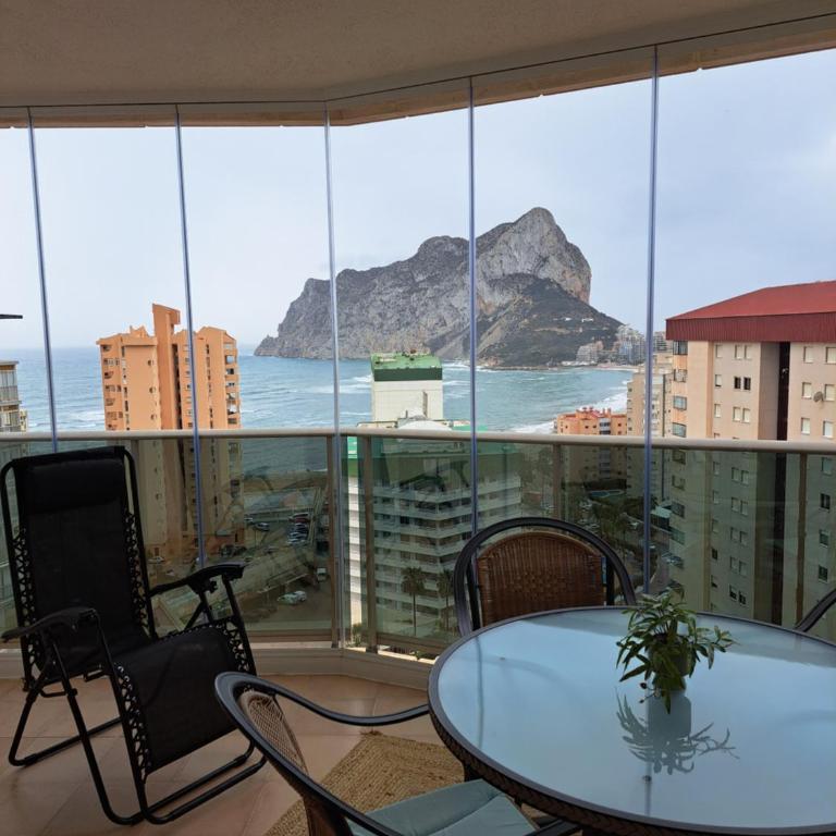 Esmeralda Seaview-Suites - One-Bedroom Apartment - 3