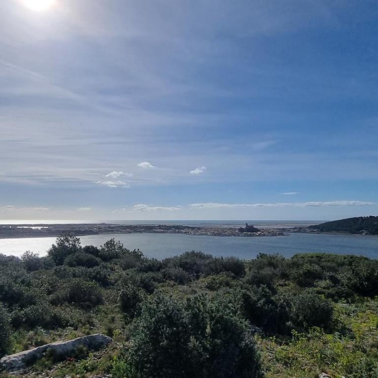 Gruissan-Port-T3-2chambres-5pers-43m2-Parking-Clim-Piscine-Valerie - Appartement 2 Chambres - 15