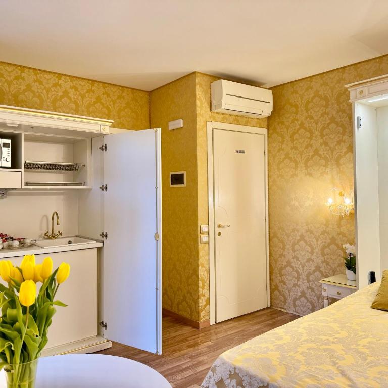 Residenza Fiore - Camera Deluxe - 8