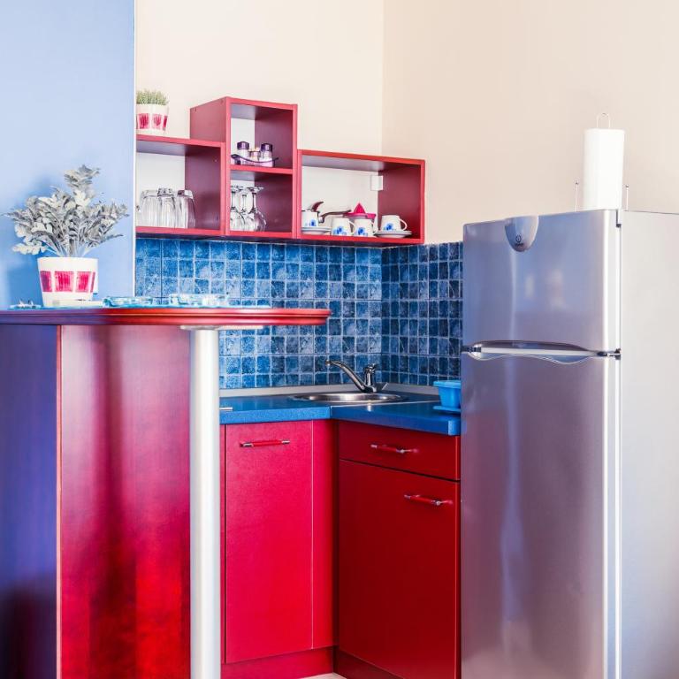 Kezman Apartment - Apartment with Sea View - 9