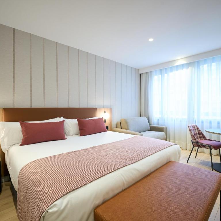 Catalonia Barcelona 505 - Superior Premium Room - 5