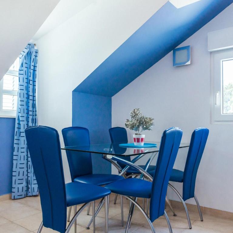 Kezman Apartment - Apartment with Sea View - 7