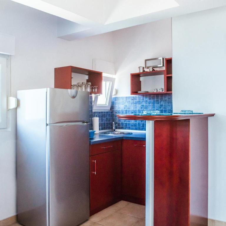 Kezman Apartment - Apartment with Sea View - 8