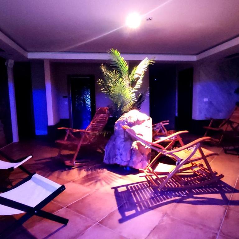 Royal Serenity - One-Bedroom Apartment - 17
