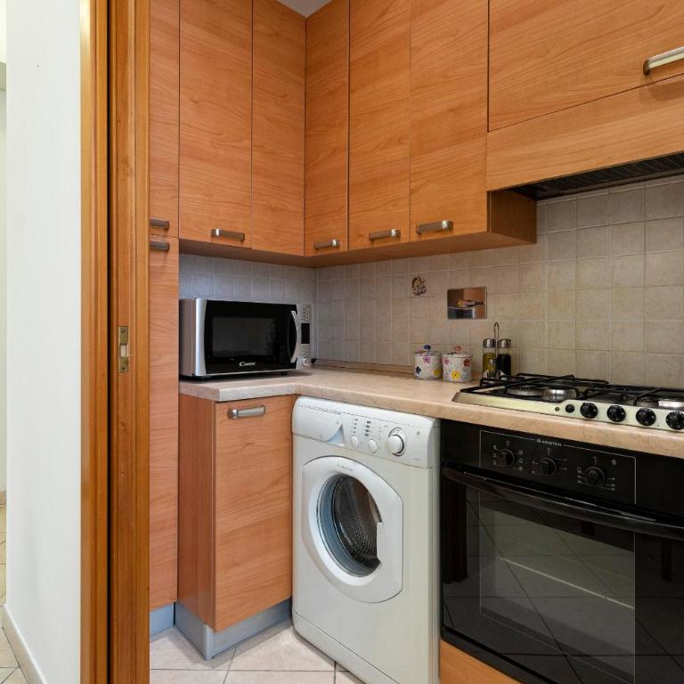 Redseven Rome Apartments - Appartamento con 2 Camere da Letto - 12