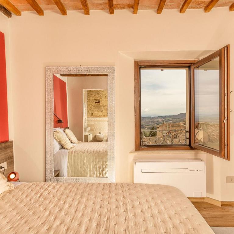 Palazzo Falcinelli Luxury Room in Montepulciano Center with Air Conditioning and Elevator - Camera Matrimoniale Deluxe con Doccia - 4