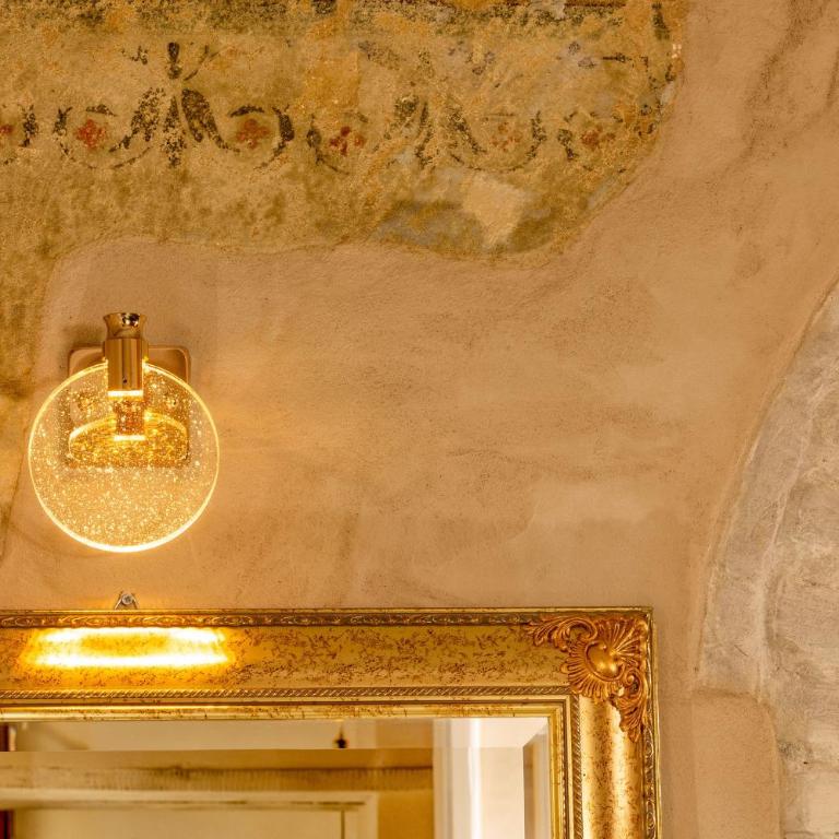 Palazzo Falcinelli Luxury Room in Montepulciano Center with Air Conditioning and Elevator - Camera King Deluxe - 7