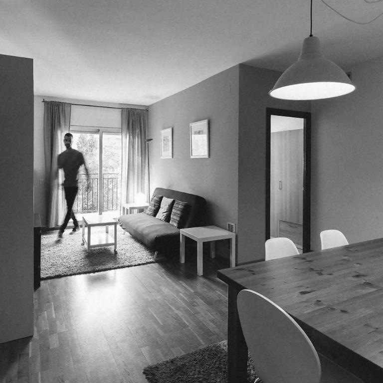 Comfortable 4 rooms 2Bath w balcony - Apartment with Terrace - 35
