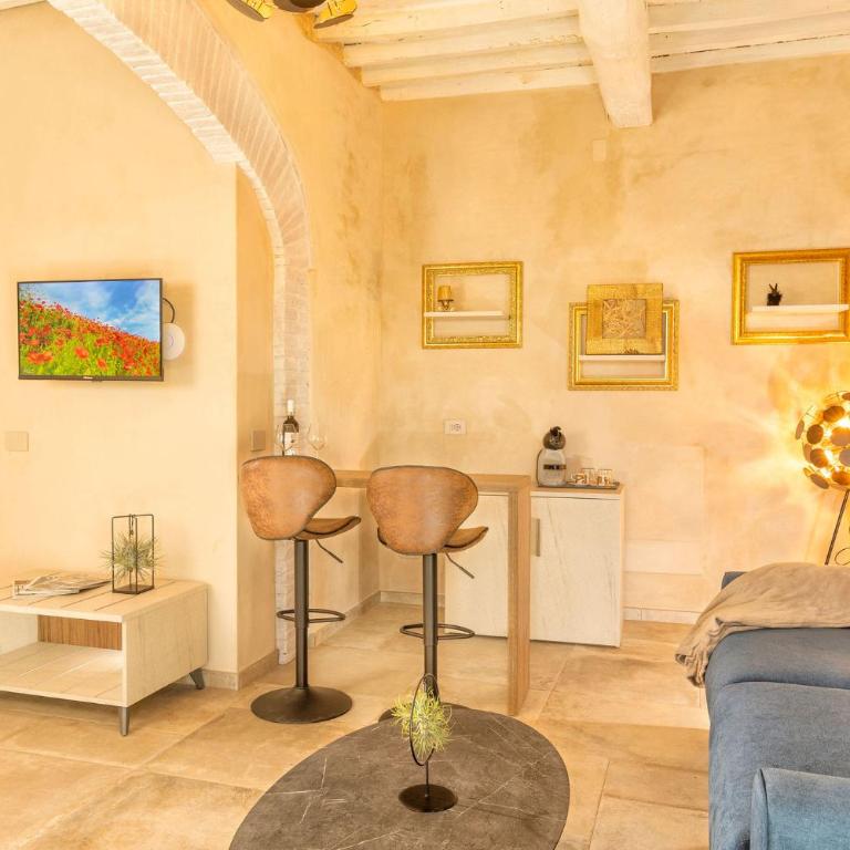 Palazzo Falcinelli Luxury Room in Montepulciano Center with Air Conditioning and Elevator - Camera King Deluxe - 10