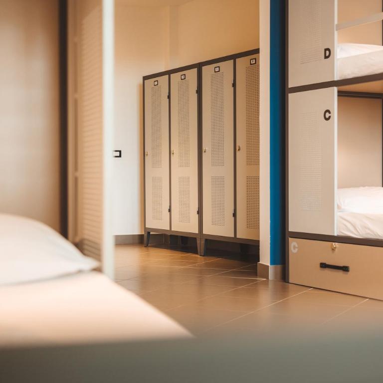 Lecco Hostel & Rooms - Posto Letto in Dormitorio Misto con 4 Letti - 9