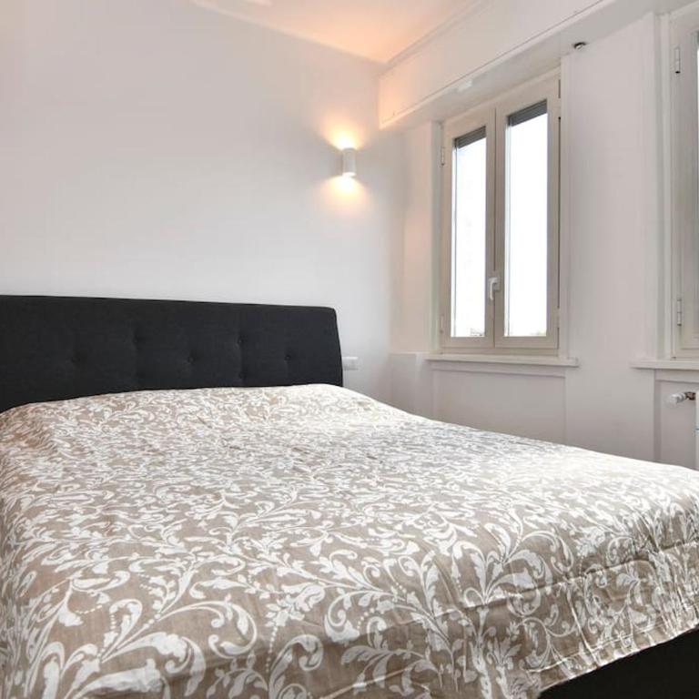 Duomo 10 minuti Attico con Suite - Appartamento con 1 Camera da Letto - 10