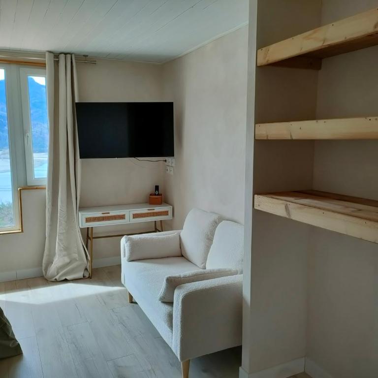 Le Cosy du Plongeoir - T2 neuf avec vue sur le lac de Serre Ponçon et grande terrasse avec jardin - Appartement 1 Chambre - 6