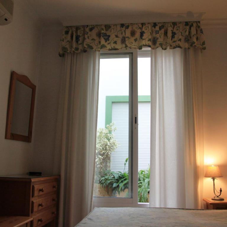Hostal Ana - Adults Recommended - Habitación Doble - 2 camas - 4