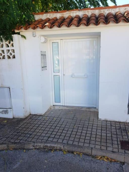 Nice apartment with terrace, 250m from the beach - Apartamento de 2 dormitorios - 25