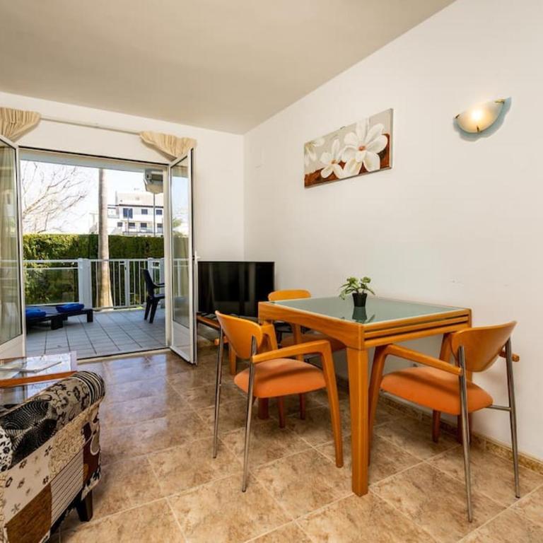 Nice apartment with terrace, 250m from the beach - Apartamento de 2 dormitorios - 26
