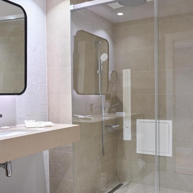 Catalonia Barcelona 505 - Premium Double Room - 2