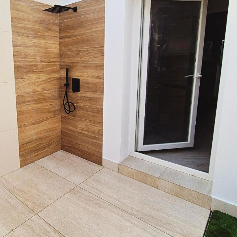 Cozy Chalet - playa a 200m - Casa Unifamiliar de 2 dormitorios - 40