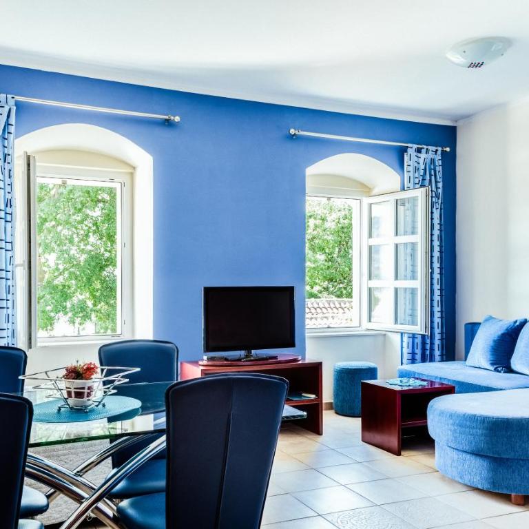 Kezman Apartment - Studio Apartment with Sea View - 2