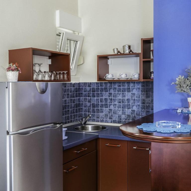 Kezman Apartment - Studio Apartment with Sea View - 6