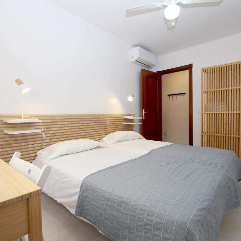 Estepona Town Apartment CARMEN - Three-Bedroom Apartment - 9