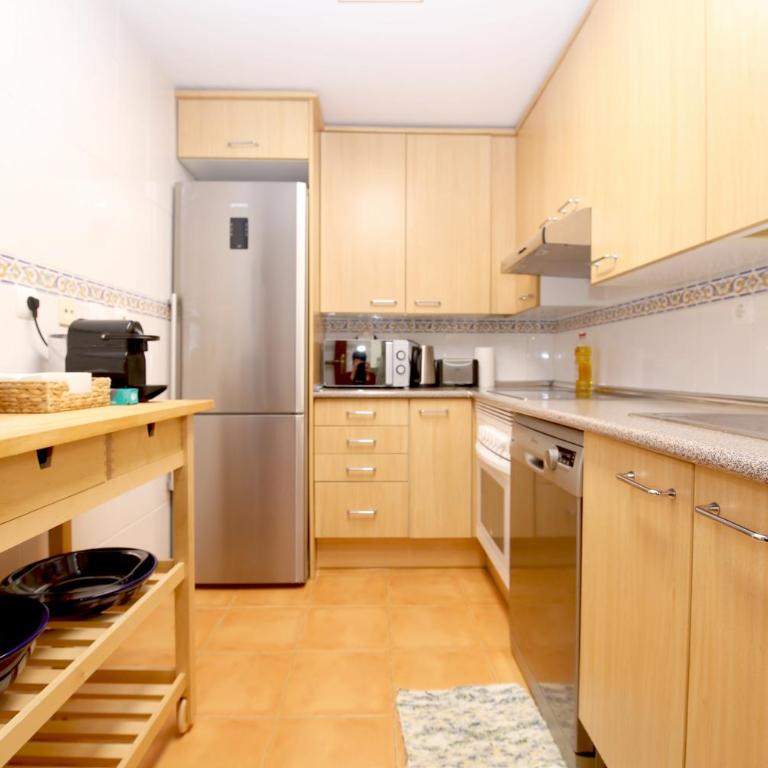 Estepona Town Apartment CARMEN - Three-Bedroom Apartment - 3