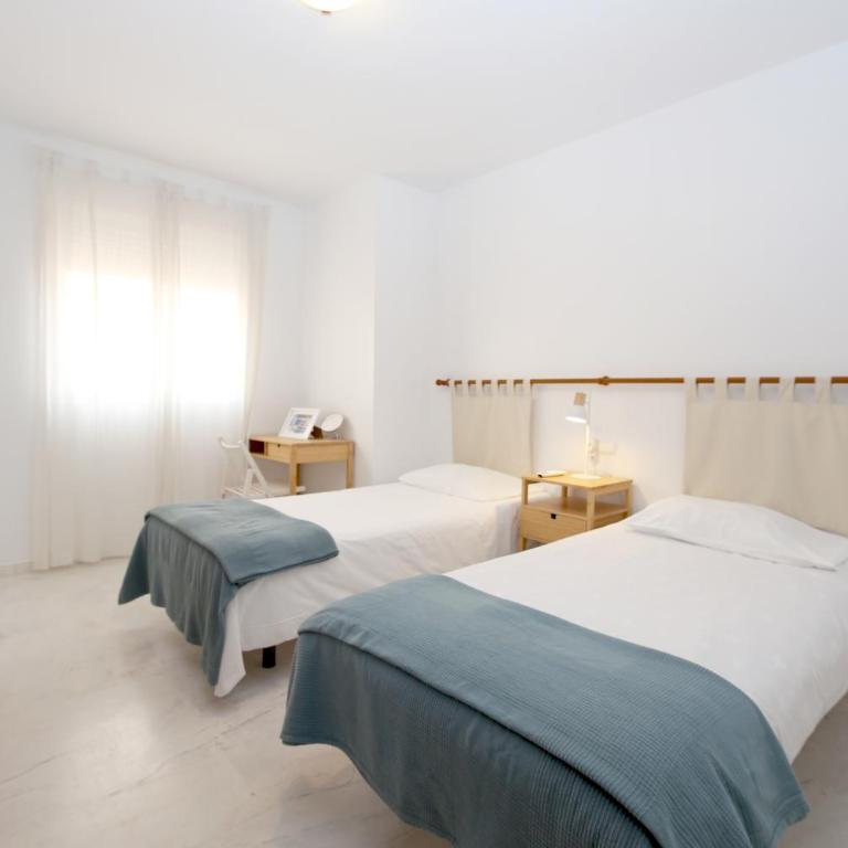 Estepona Town Apartment CARMEN - Three-Bedroom Apartment - 13