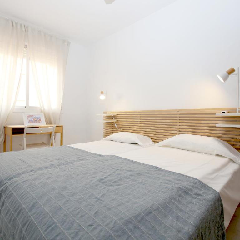 Estepona Town Apartment CARMEN - Three-Bedroom Apartment - 8