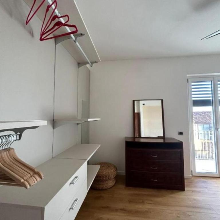 La Finestra Blu Alba 2 - Appartamento con 1 Camera da Letto - 8