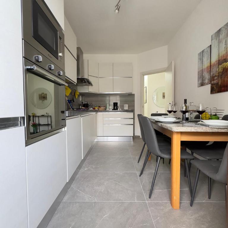 A due passi dal lago - Cernobbio con Terrazza - Appartamento con 3 Camere da Letto - 7