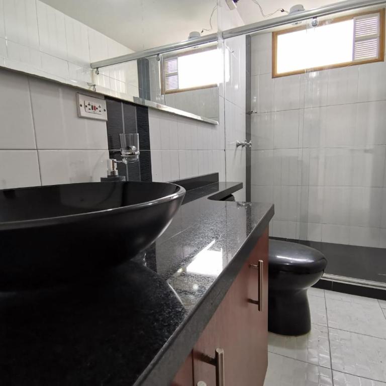 Apartaestudio céntrico y acogedor con cocina y WiFi Tunja - One-Bedroom Apartment - 11