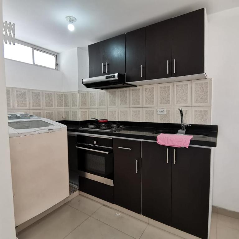 aparta estudio independiente centro Tunja - Apartamento de 1 dormitorio - 10