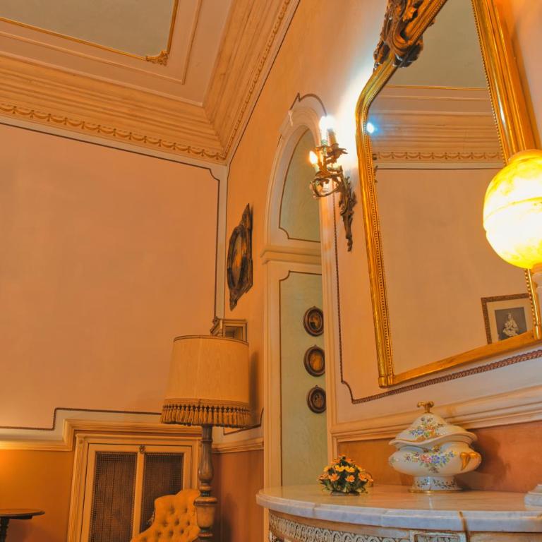 B&B Flora House - Camera Tripla Deluxe - 12