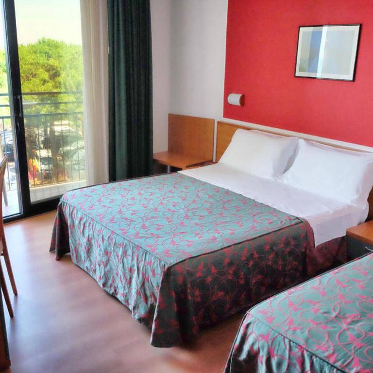 Hotel Fenix - Camera Tripla con Vista Mare Parziale - 1